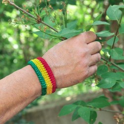 Bραχιόλι  χειροποίητο μακραμέ rasta