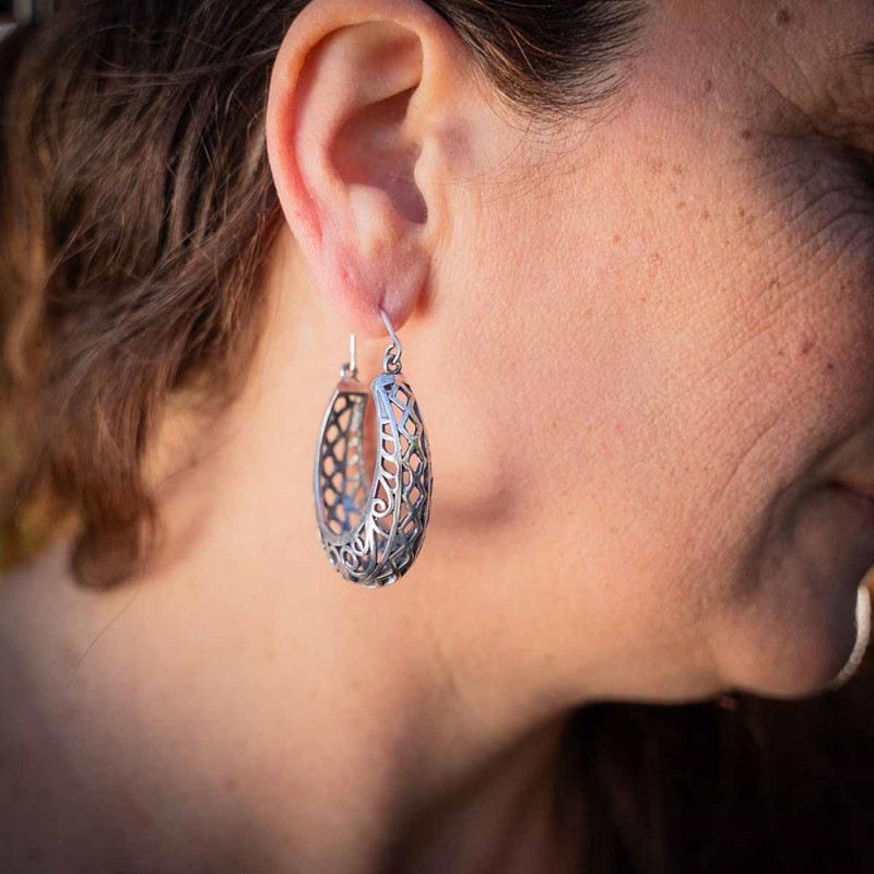 Σκουλαρίκια χειροποίητα από άσπρο μέταλλο Boho 